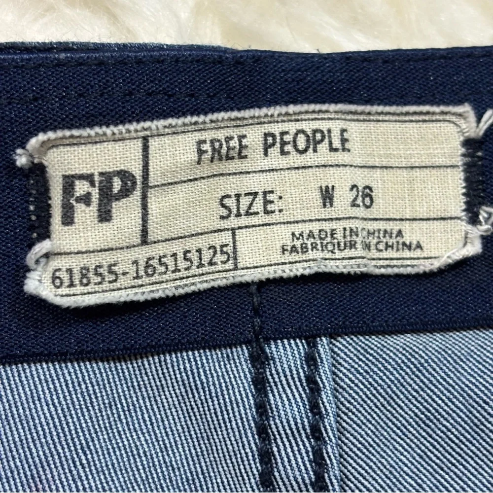 Free People Flare Jeans Pull On Bell Bottoms Womens Size 26 - Picture 8 of 11